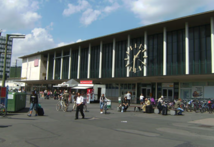 Afgani sulmon Dëshmitarët e Jehovahit në Gjermani, 3 të plagosur