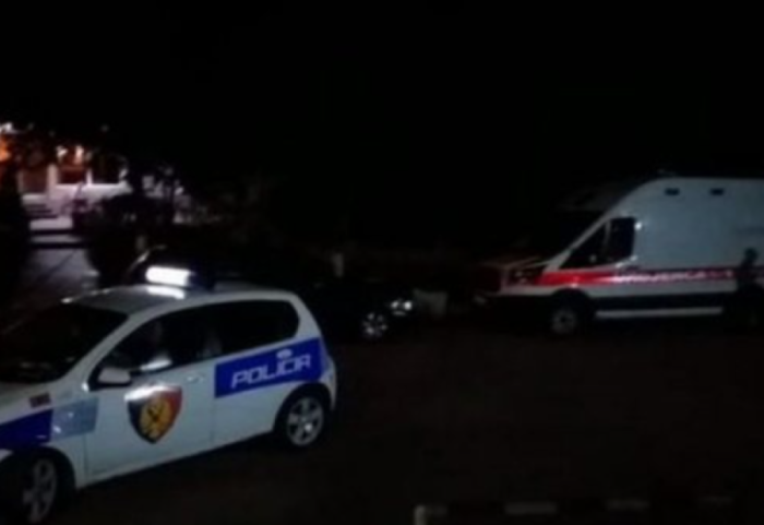 Aksident me vdekje në Tropojë, makina del nga rruga, plagoset dhe pasagjeri