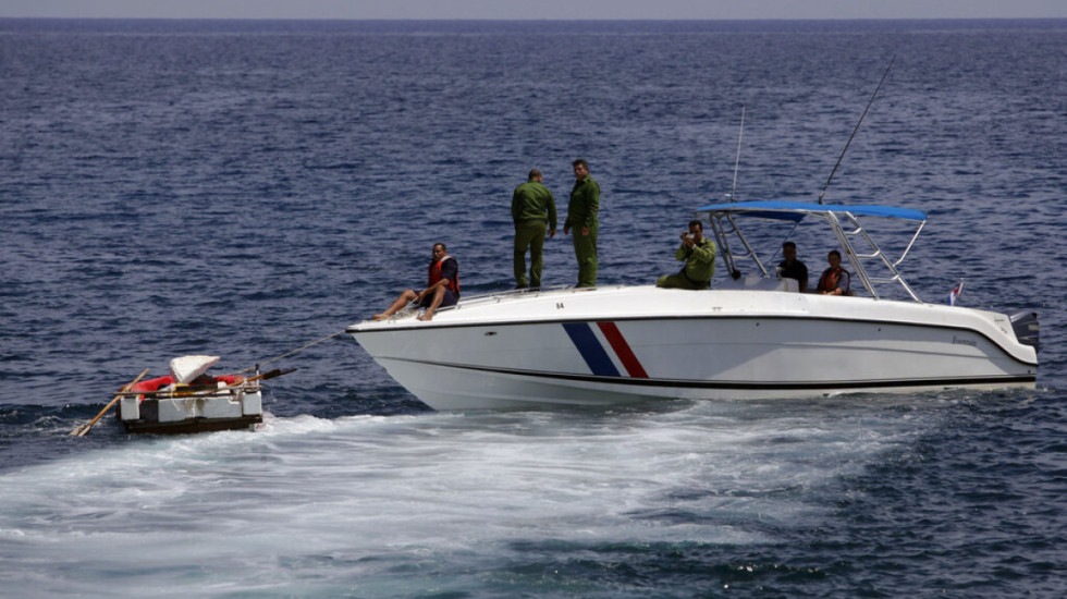 Tensione SHBA- Kubë? Rojet kufitare qëllojnë mbi motoskafin