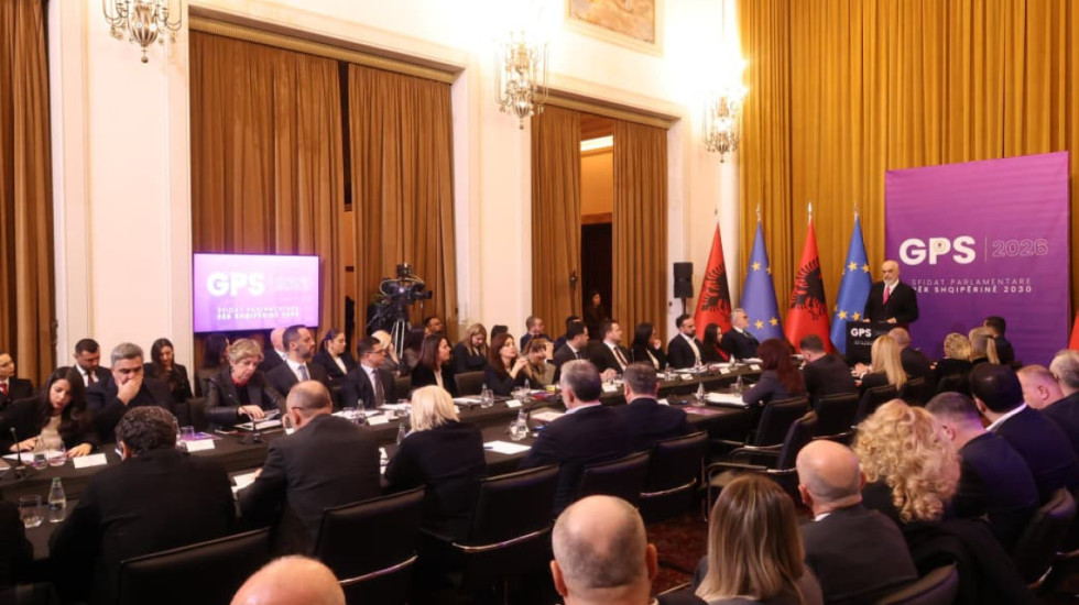 Rama mbledh qeverinë "e vjetër", mungojnë Balluku, Spiropali dhe Vengu