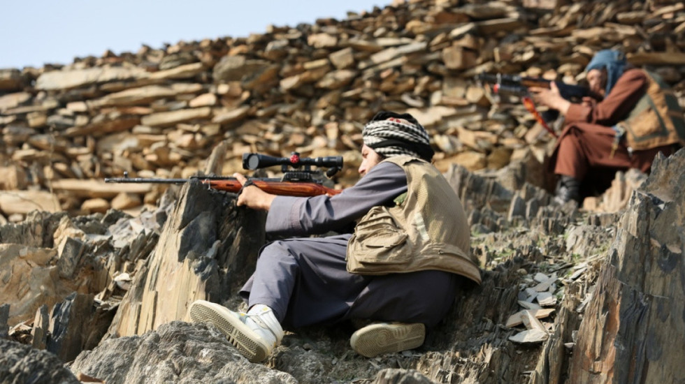 Pakistani i shpall luftë të hapur Afganistanit, tetë shpërthime në Kabul