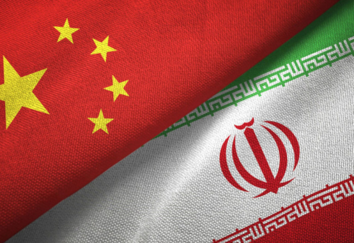 Sinjale lufte, edhe Kina u bën thirrje qytetarëve të largohen sa më parë nga Irani