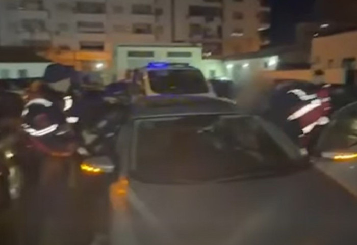 Punësoi të renë si dizajnuese bizhush, abuzon seksualisht me të dhe e shantazhon