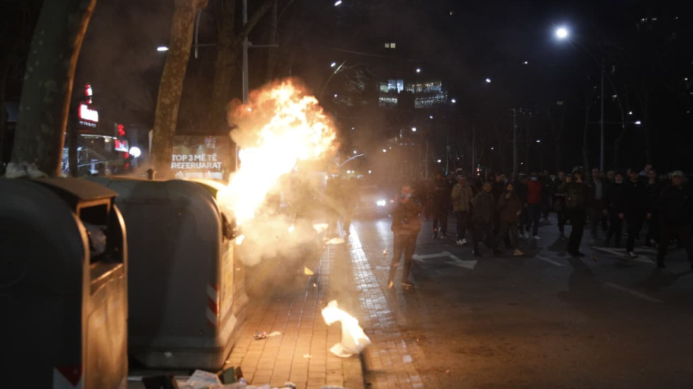 Rama për protestën e PD: Opozita me plehrat, kundër qytetarëve