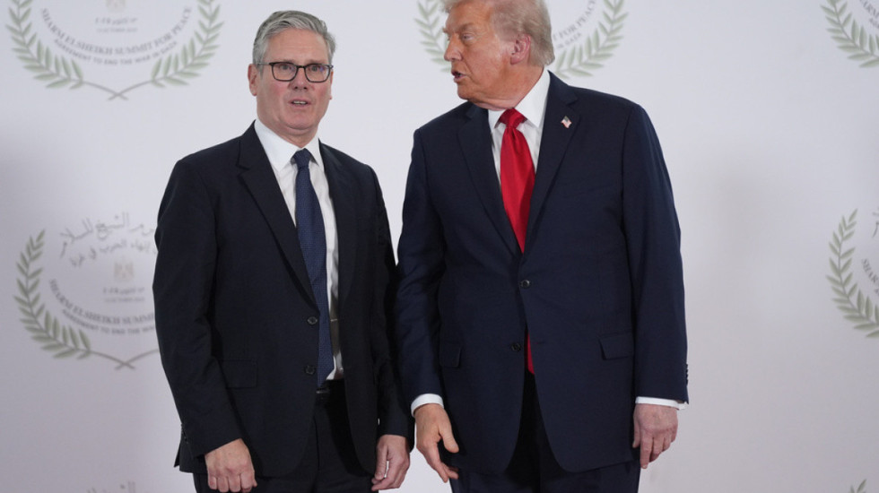 "Bisedë konstruktive", Trump telefonatë 20 minuta me Starmer: Hapja e Hormuzit, e rëndësishme