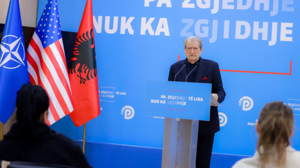 Berisha mesazh për 8 Marsin: Gratë të bashkohen në betejën kundër regjimit