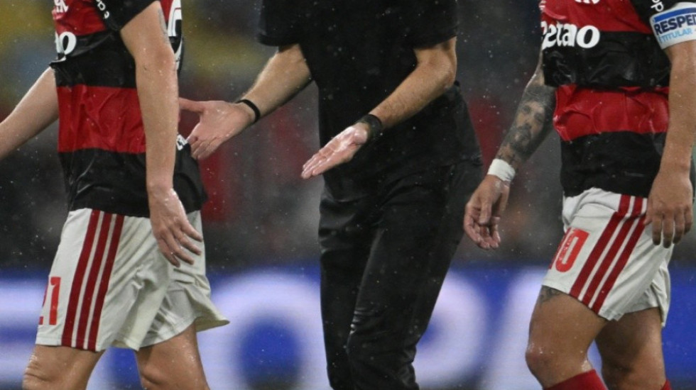 Fituan ndeshjen 8-0, klubi i famshëm brazilian vendos të shkarkojë trajnerin