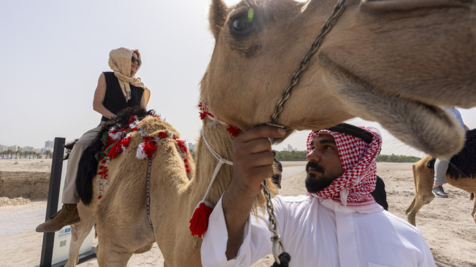 S’kualifikohen 20 deve nga konkursi i bukurisë, kishin fryrë buzët me botox