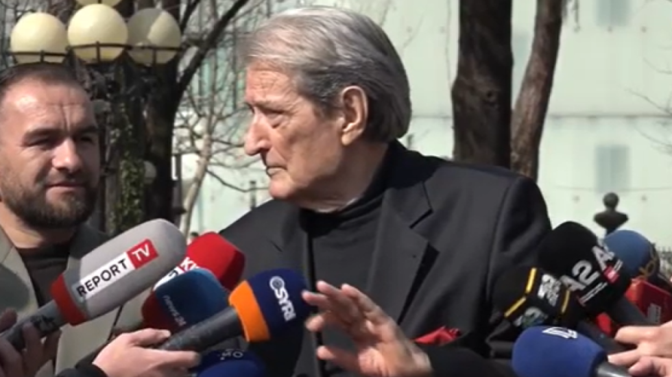 Lufta në Iran, thirrja e Berishës: Regjimi duhet rrëzuar, mos ja lini në dorë qytetarëve