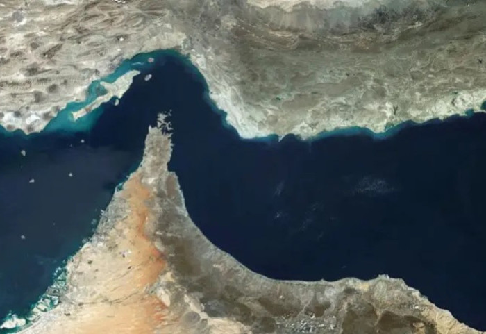 Teherani bën lëshimin e parë, hap Hormuzin për ndihmat humanitare