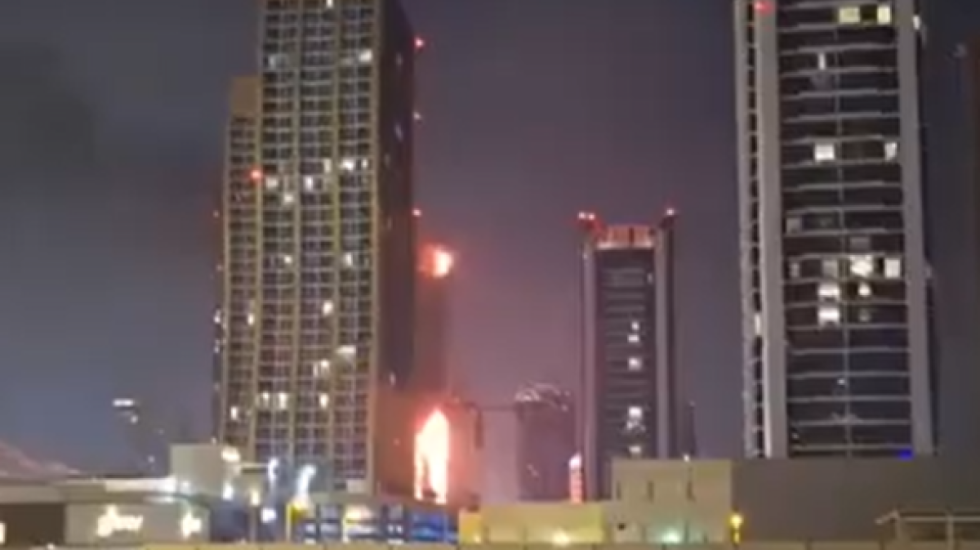 VIDEO/ Irani bombardon hotelin në Bahrein, sulmohet baza amerikane në Kuvajt