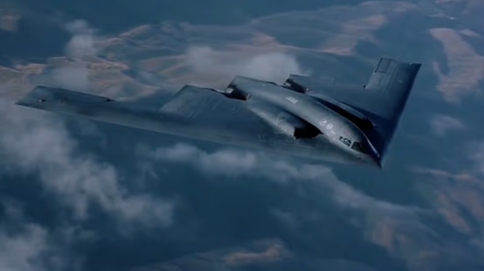 “Sulmi i madh është në prag!” Bombarduesit e frikshëm i afrohen Iranit me bombën që është përdorur vetëm një herë