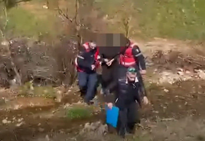 Fshihej në 'majë të malit', kapet 37-vjeçari i dënuar nga GJKKO