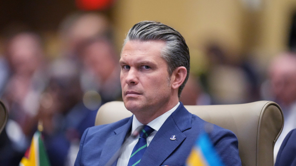 Sekretari i Mbrojtjes paralajmëron Rusinë të mos përfshihet në luftën në Iran