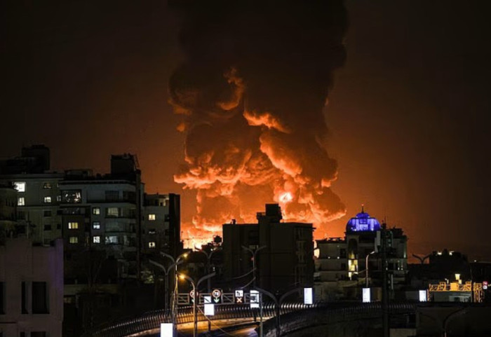 Historiani anglez zbulon sinjalet pse Lufta III Botërore ka nisur “në heshtje”