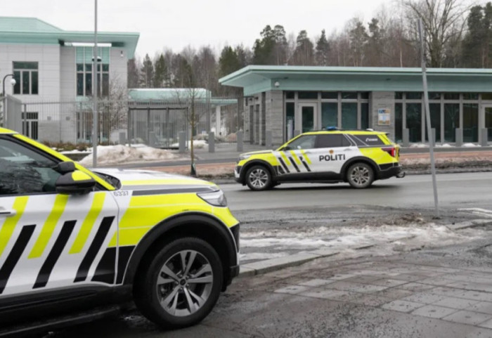 Shpërthimi në ambasadën amerikane në Oslo, në pranga tre vëllezër