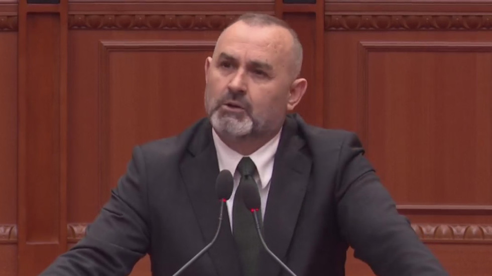 Ulsi Manja prezanton raportin e PS: Votimi për Ballukun, mekanizëm për balancën institucionale