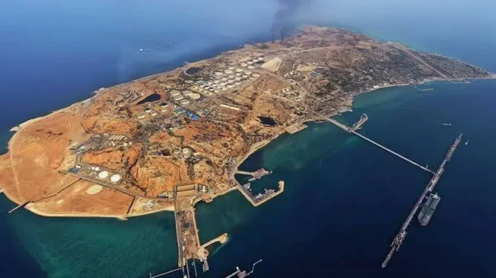 “Shkatërruam gjithçka në ishull, por i kursyem naftën Iranit”, Trump kritika aleatëve: I kemi ndihmuar për shumë vite