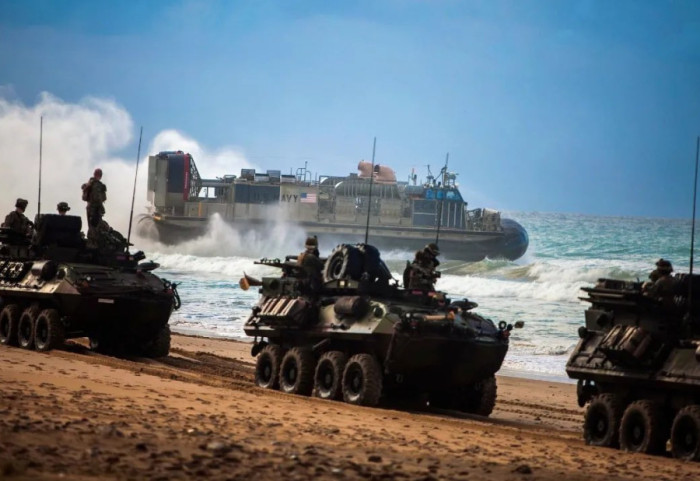 Deri në 5 mijë trupa në Lindjen e Mesme, Pentagoni miraton dislokimin e marinsave amerikanë