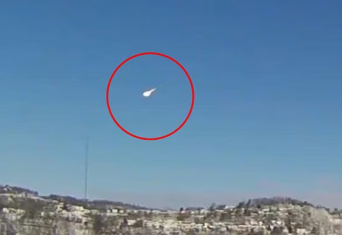 Objekt i zjarrtë mbi SHBA, banorët raportojnë shpërthimin e fuqishëm të meteorit