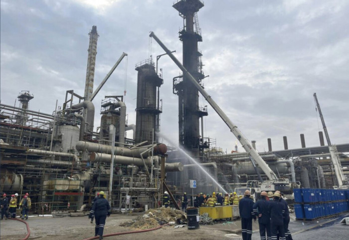 Pas Katarit, Irani godet dhe rafinerinë e naftës në Kuvajt