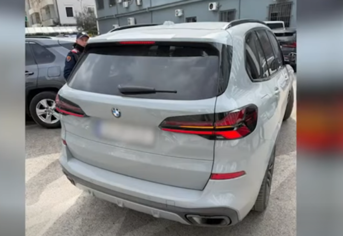 Të vjedhura në Europë dhe SHBA, 4 makina me vlerë 200 mijë euro sekuestrohen në Tiranë