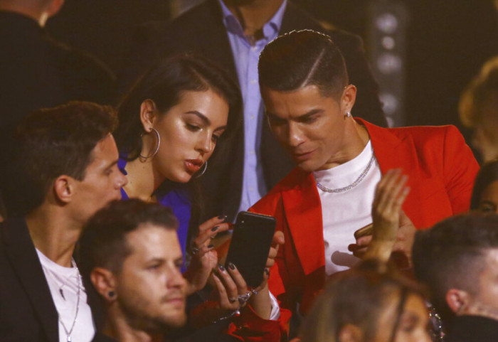18 milionë euro në një foto! Ky është luksi në të cilin jetojnë Ronaldo dhe Georgina