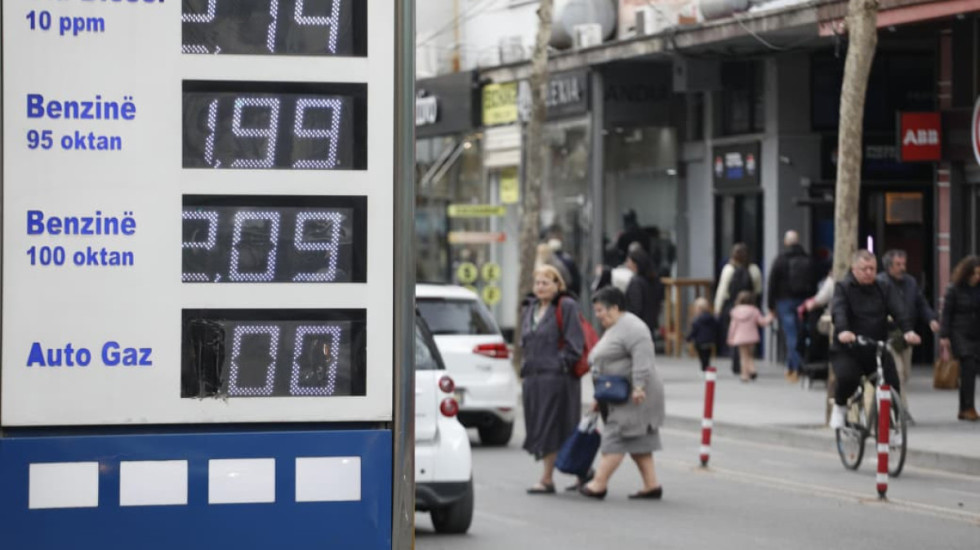 Nafta u rrit me 15 lekë/litri në 24 orë, Rama: Bordi i Transparencës ecën me çmimin e bursës, s’lejon abuzime