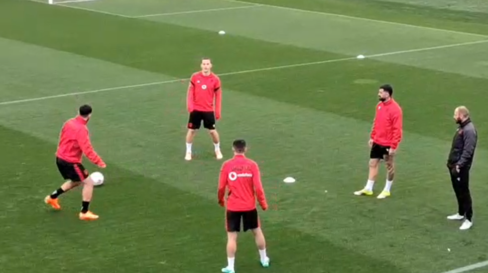 Kombëtarja mbërrin në Valencia, kryen stërvitjen e parë për miqësoren pa vlerë