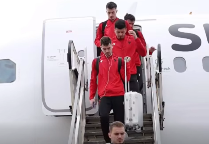 “Shqiponjat” kuqezi mbërrijnë në Poloni