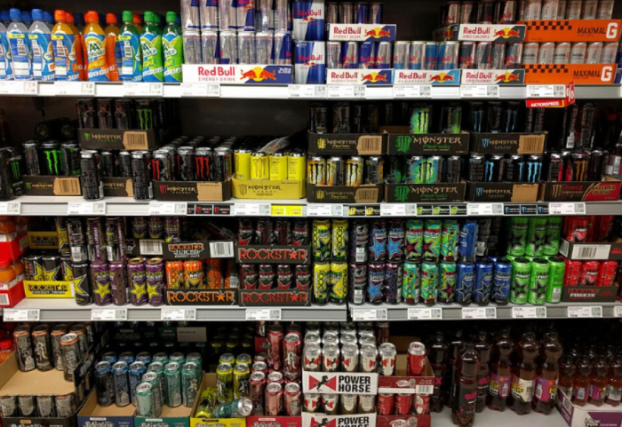 Gjermania gati të ndalojë pijet energjike për të rinjtë