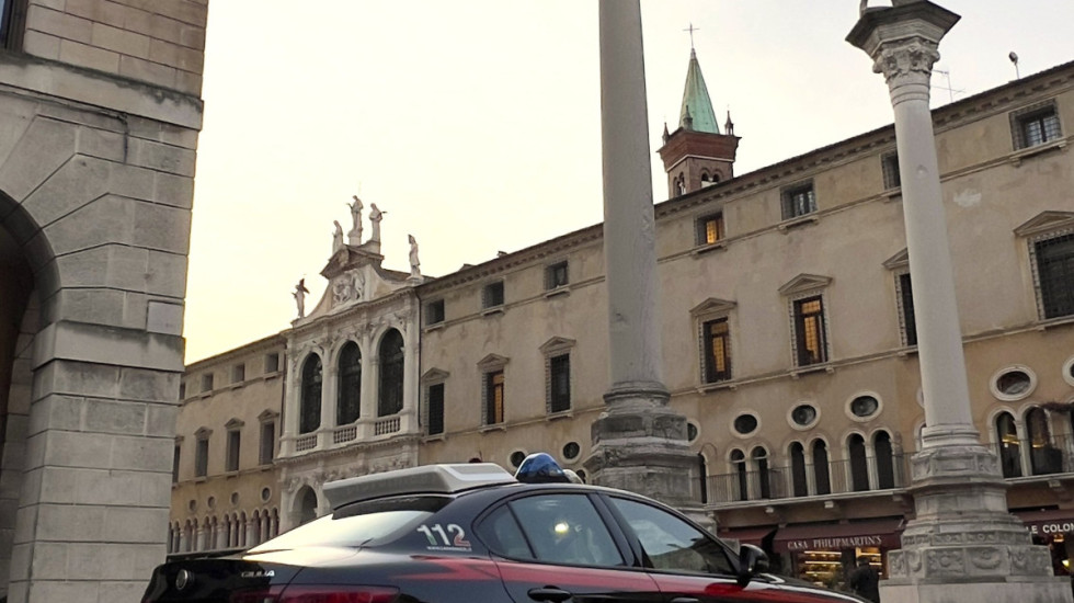 Supermarketi online i drogës: tonelata narkotikë shpërndaheshin nga korrierët te dera e shtëpisë