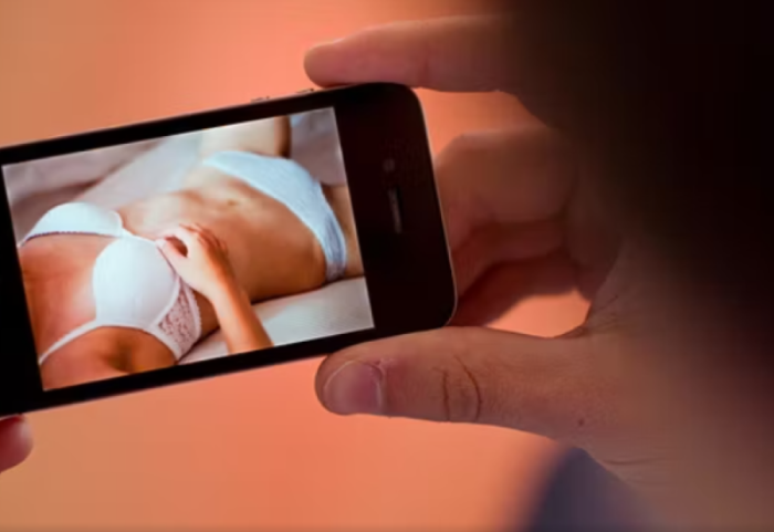 BE përgatit gjobë marramëndëse për gjigantët e pornografisë