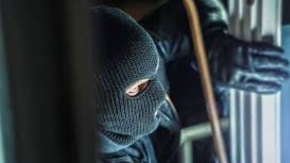 Grabitje spektakolare në vetëm 3 minuta në Itali, persona të maskuar marrin vepra arti me vlerë 9 milionë euro