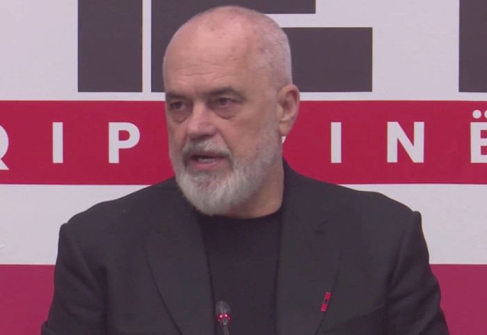 PS "ndez motorët", Rama: PS, e para që përgatitet kaq herët. Nafta, e rritur në të gjithë dynjanë