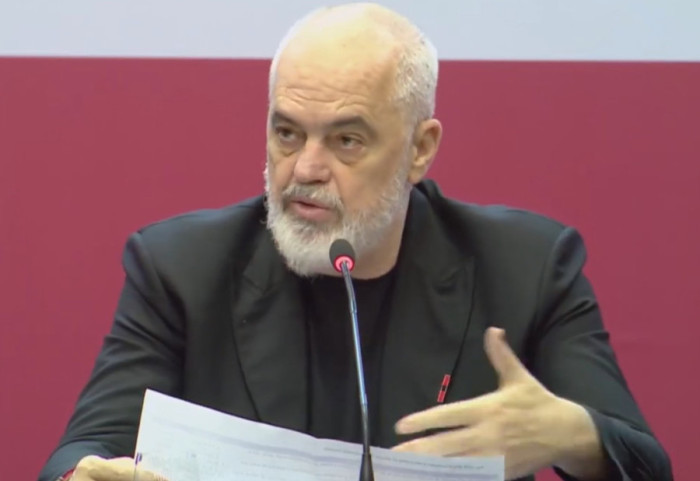 Rama me kryebashkiakët: Flotë zjarrfikësesh dhe makina pë pastrimin e qyteteve