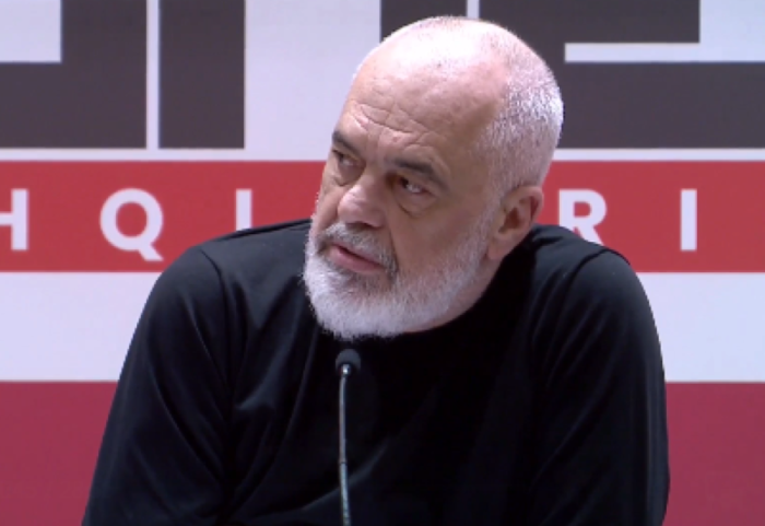 “Ankohen nga kafenetë”, Rama nis fushatën për zgjedhjet lokale duke ironizuar opozitën: Mos janë duke fjetur?