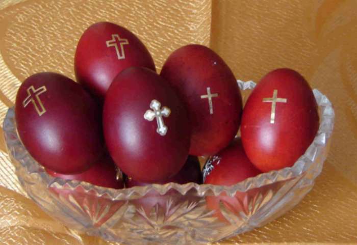 Rama dhe Begaj urojnë besimtarët për Pashkët, mesazhe shprese dhe paqeje