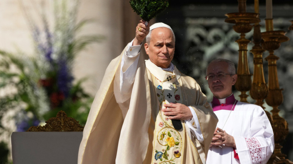 Papa Leoni XIV kremton Meshën e parë të Pashkëve: Bota është e plagosur nga luftërat!