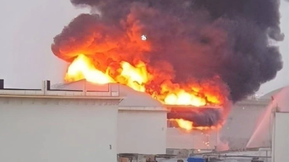 Breshëri dronësh drejt Kuvajtit dhe Bahreinit, Irani godet rafinerinë jetike të naftës e gazit