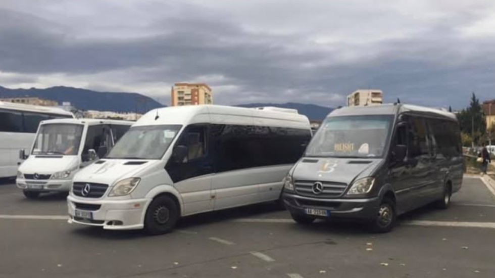 Çmimi i naftës, transporti publik redukton flotën e mjeteve