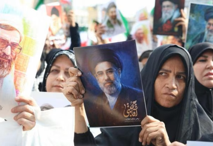 “I pavetëdijshëm dhe në gjendje të rëndë”, mediat japin detaje rreth Mojtaba Khamenei: Po trajtohet në Qom