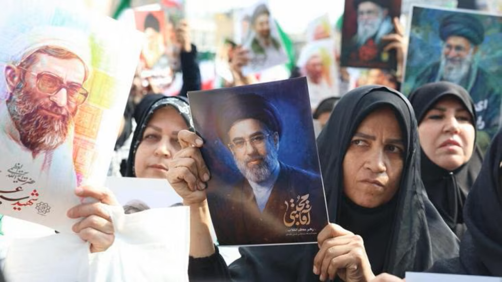 “I pavetëdijshëm dhe në gjendje të rëndë”, mediat japin detaje rreth Mojtaba Khamenei: Po trajtohet në Qom