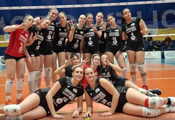 “Na ktheni fanellat, s’mund të luajmë pa to”, hajdutët vjedhin rrobat e ekipit të volejbollit të vajzave