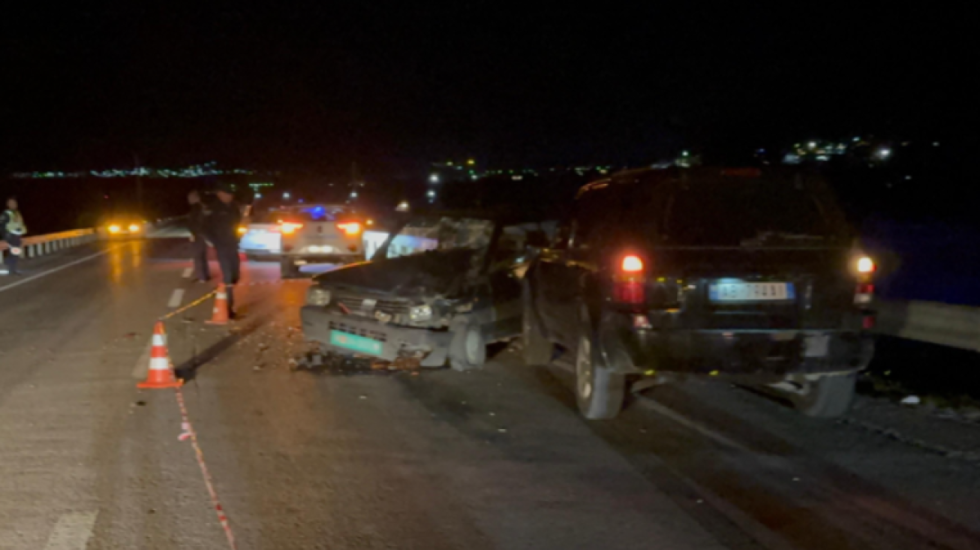 Tre makina përplasen në Korçë-Ersekë, plagoset efektivi i policisë