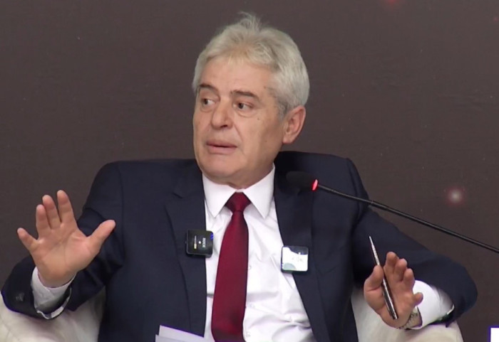 “T’i dalim zot gjuhës”, Ali Ahmeti nga Samiti i Diasporës: Pa shqiptarët, Maqedonia e Veriut nuk ka të ardhme