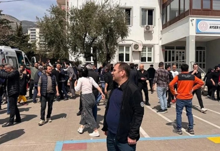 Turqia nuk gjen qetësi, sulmi i dytë në shkolla në 48 orë, 4 viktima e 20 të plagosur