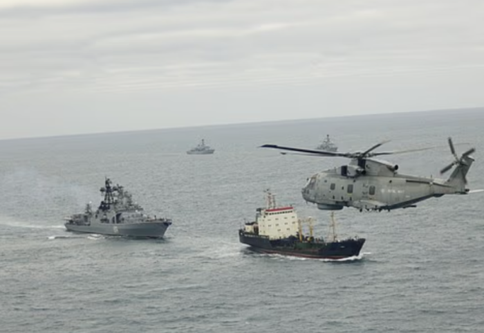 Putin sfidon Londrën, dërgon “truprojë” për flotën e naftës, anija ruse alarmon Britaninë