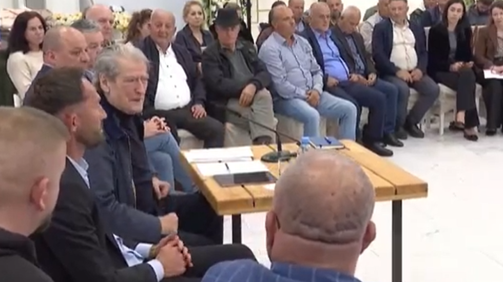 Berisha akuza Ramës për subvencionet e naftës: Po mashtron fermerët me pretendimet për Europën