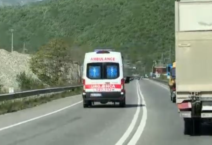 Aksidenti tragjik në Rrugën e Kombit, shkon në 2 numri i viktimave, 5 të plagosur rëndë